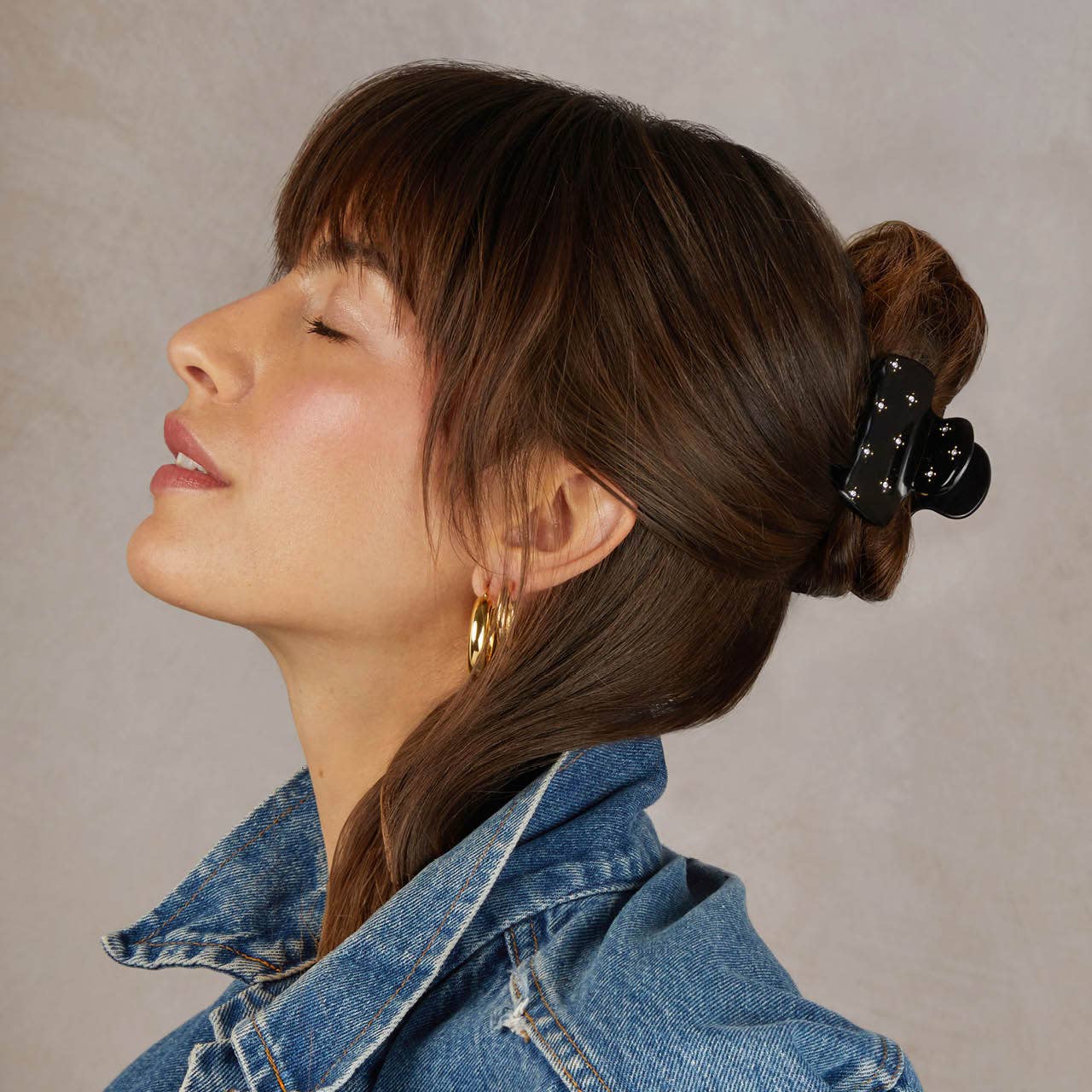 Recycled Plastic Rhinestone Medium Puffy Claw Clip-Black