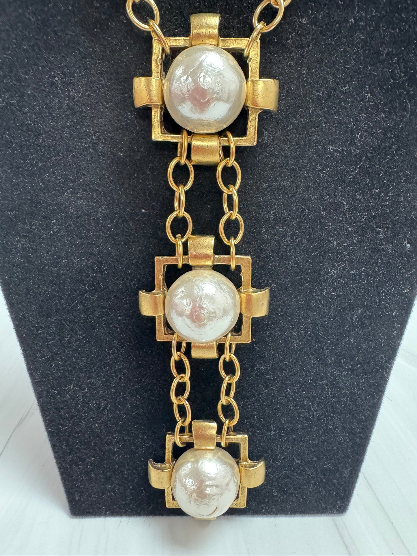 The Lana Necklace- Pearl: YOCHI