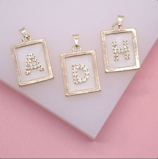 The Ivory Pendant (GD)