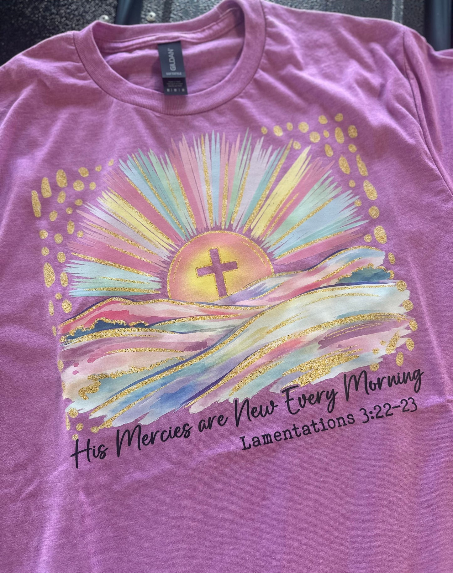 NEW MERCIES Graphic Tee