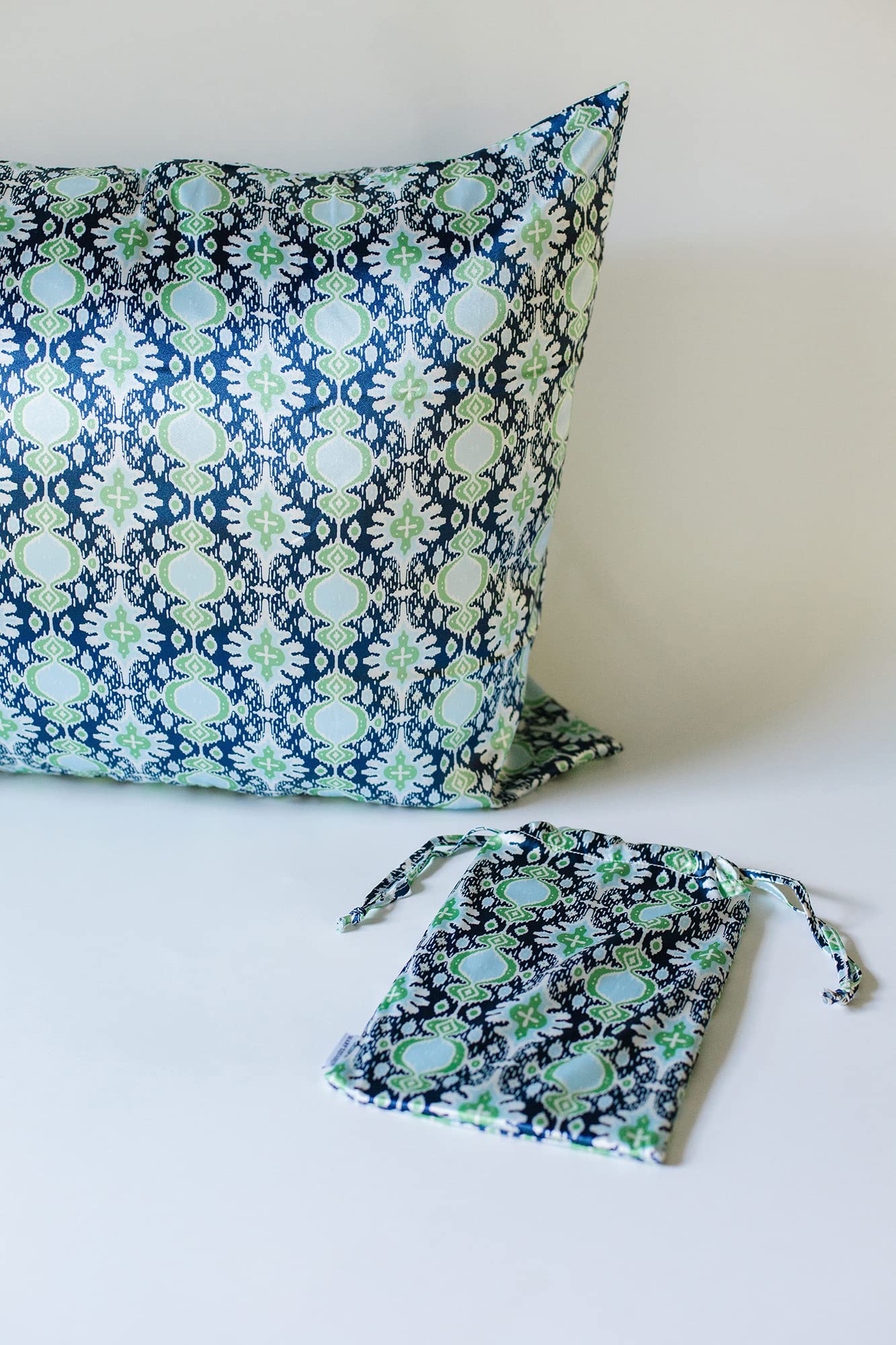 Mother’s Day Mary Square Bundle