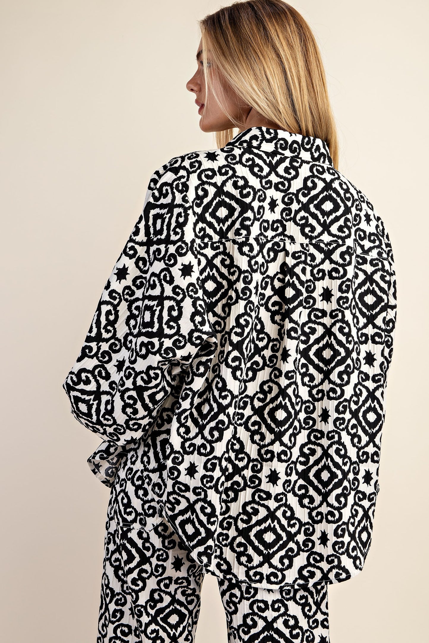 Black Geometric Top
