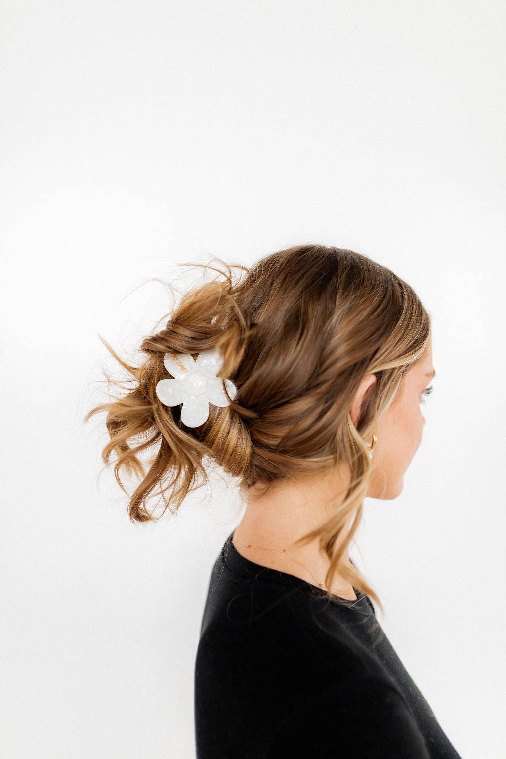 Pretty Pearl Flower Hair Clip