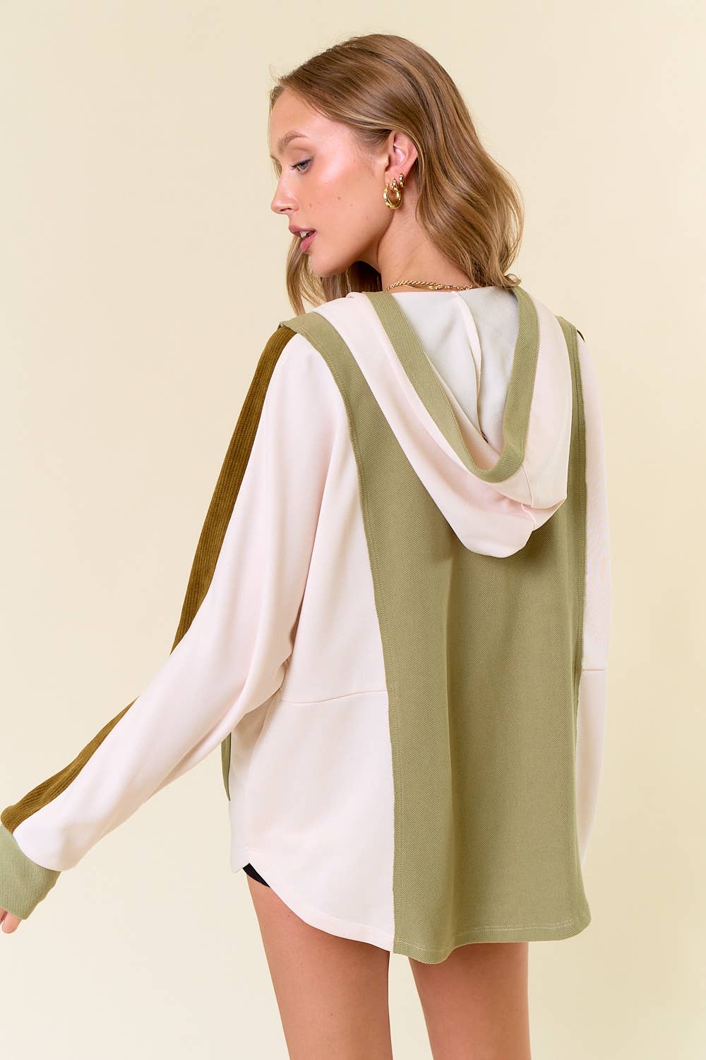 Cute Colorblock Pullover Top