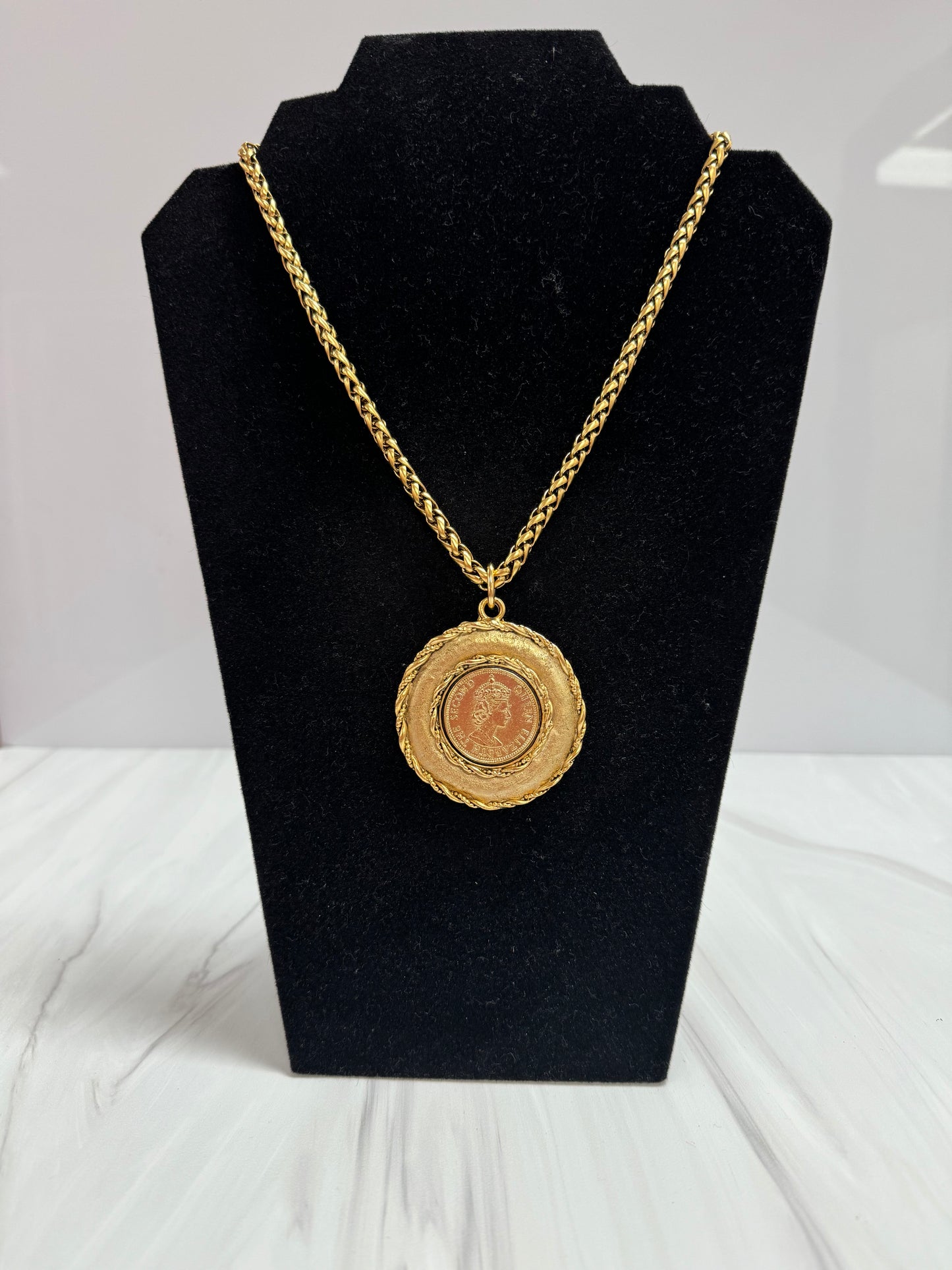 The Katherine Coin Necklace: YOCHI
