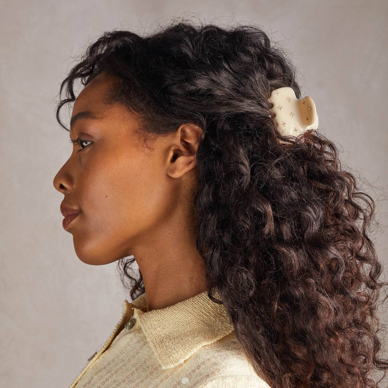 Recycled Plastic Rhinestone Medium Puffy Claw Clip-Ivory