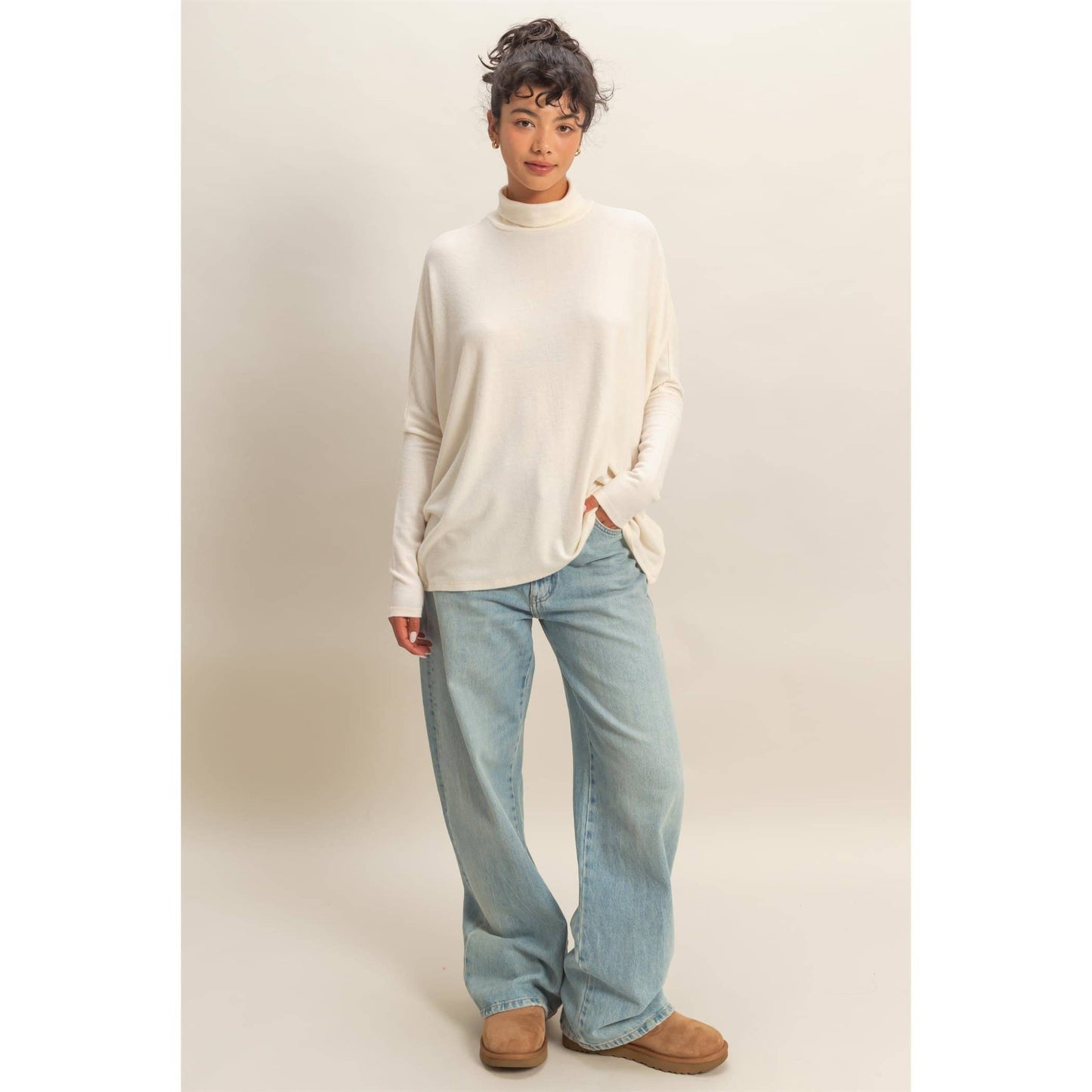 Creamy Dolman Sleeve Top: DOORBUSTER