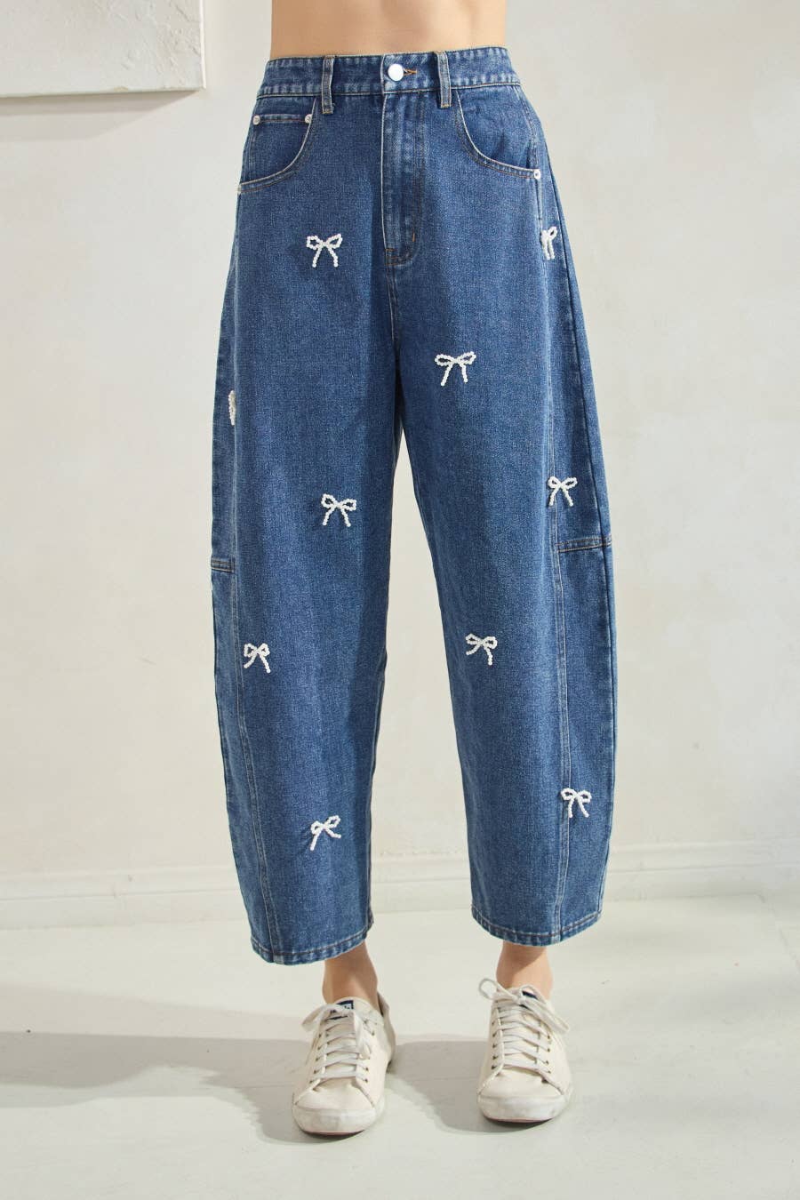 Pearl Bow Barrel Jeans